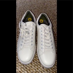 White Kenneth Cole shoes